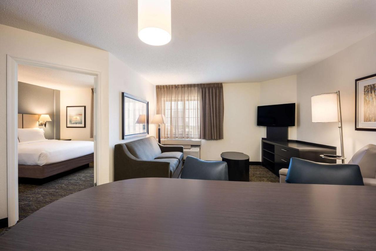 Sonesta Simply Suites Detroit Warren Exteriör bild
